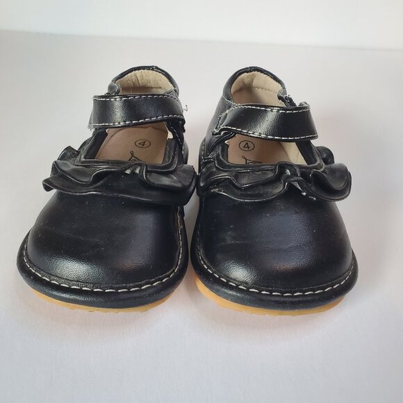Laniecakes Black Mary Jane Squeeker shoes for baby. Size 4 - Picture 2 of 8